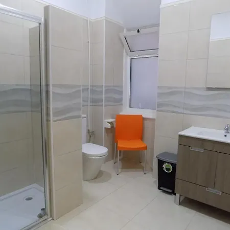 Hostel Diamond Economy Lisbon