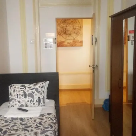 Diamond Economy Hostel Lisboa