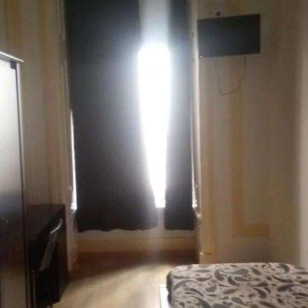 Hostel Diamond Economy *