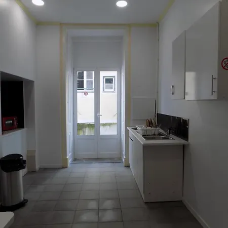 Hostel Diamond Economy